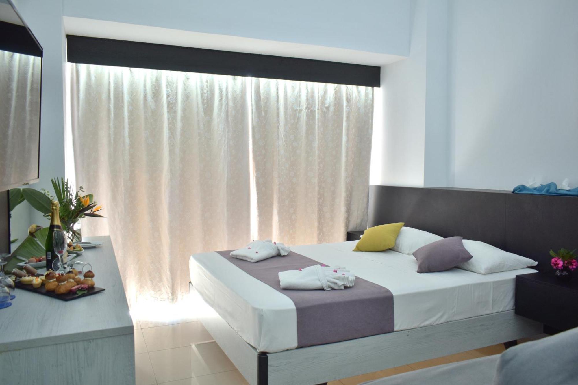 Hotel Galini Sea View 5*